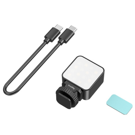 SmallRig 5446C - mini lampa LED do kamer sportowych (światło wypełniające, mocowanie 3w1) - zawartość zestawu